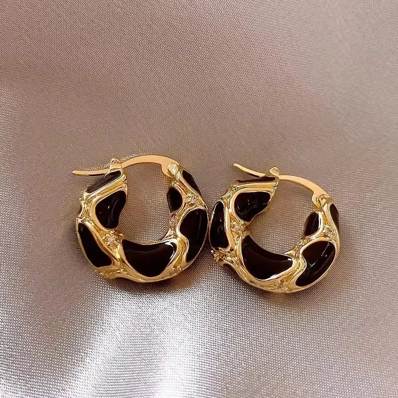 Women’s Statement Hoop Earrings